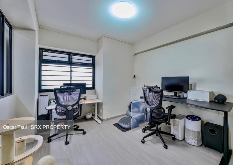 Blk 20 Queen's Close (Queenstown), HDB 4 Rooms #565542421